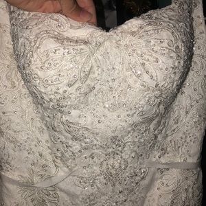 Wedding dress